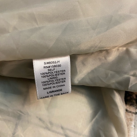 Love Tree Shacket - Picture 5 of 6